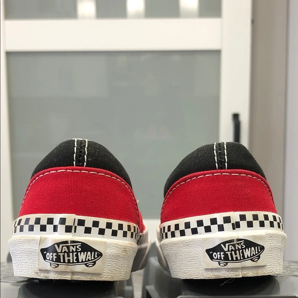 Vans Classic Slip-On Sneakers – Red & Black + Checkered  – Toddler Size 11 US - Picture 6 of 10